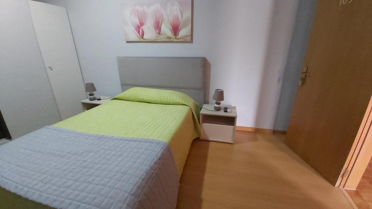 Residencial As Canarias Ponte de Sor Exteriér fotografie